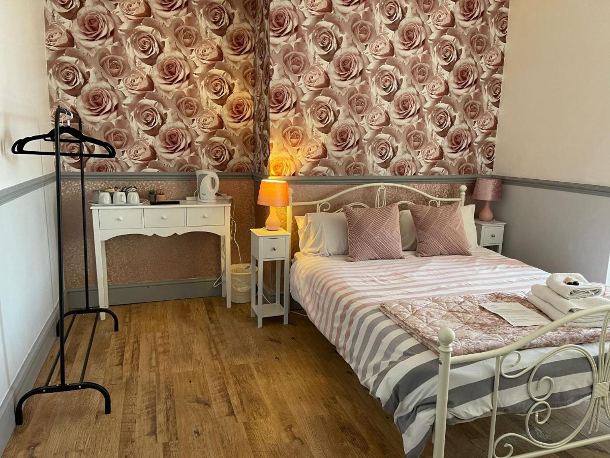 Lilyrose Hotel 휫비 외부 사진