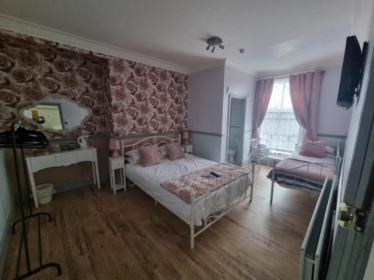 Lilyrose Hotel 휫비 외부 사진
