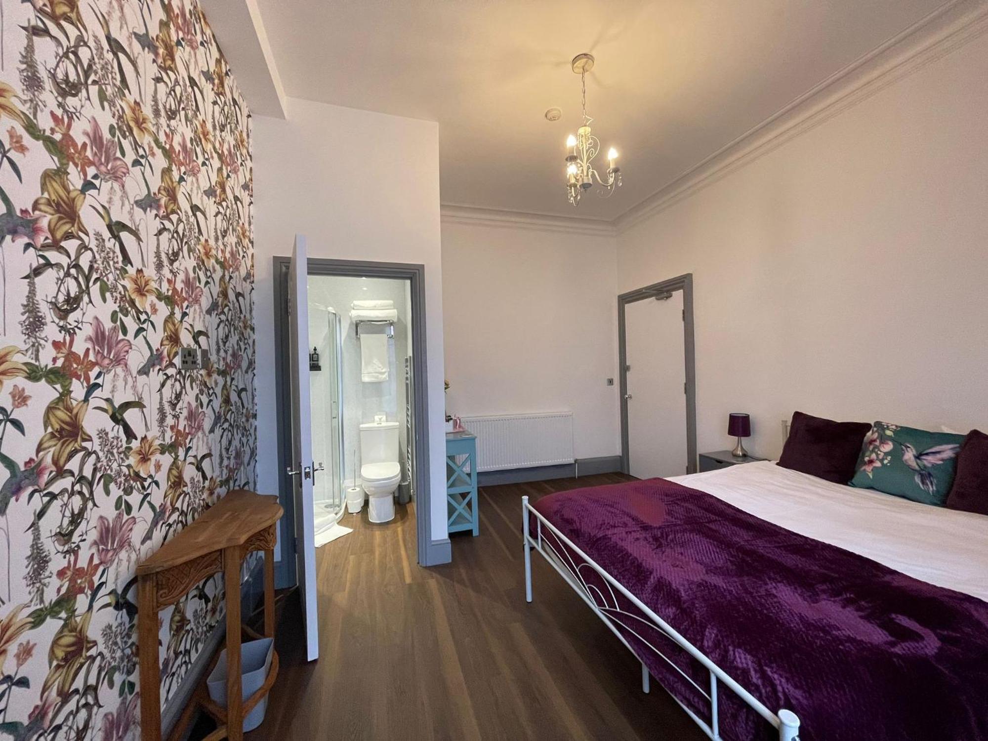 Lilyrose Hotel 휫비 외부 사진