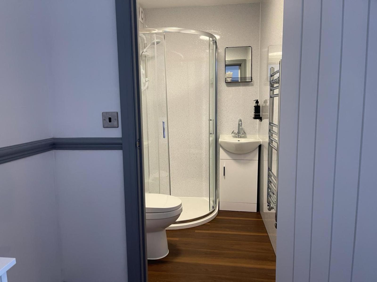 Lilyrose Hotel 휫비 외부 사진