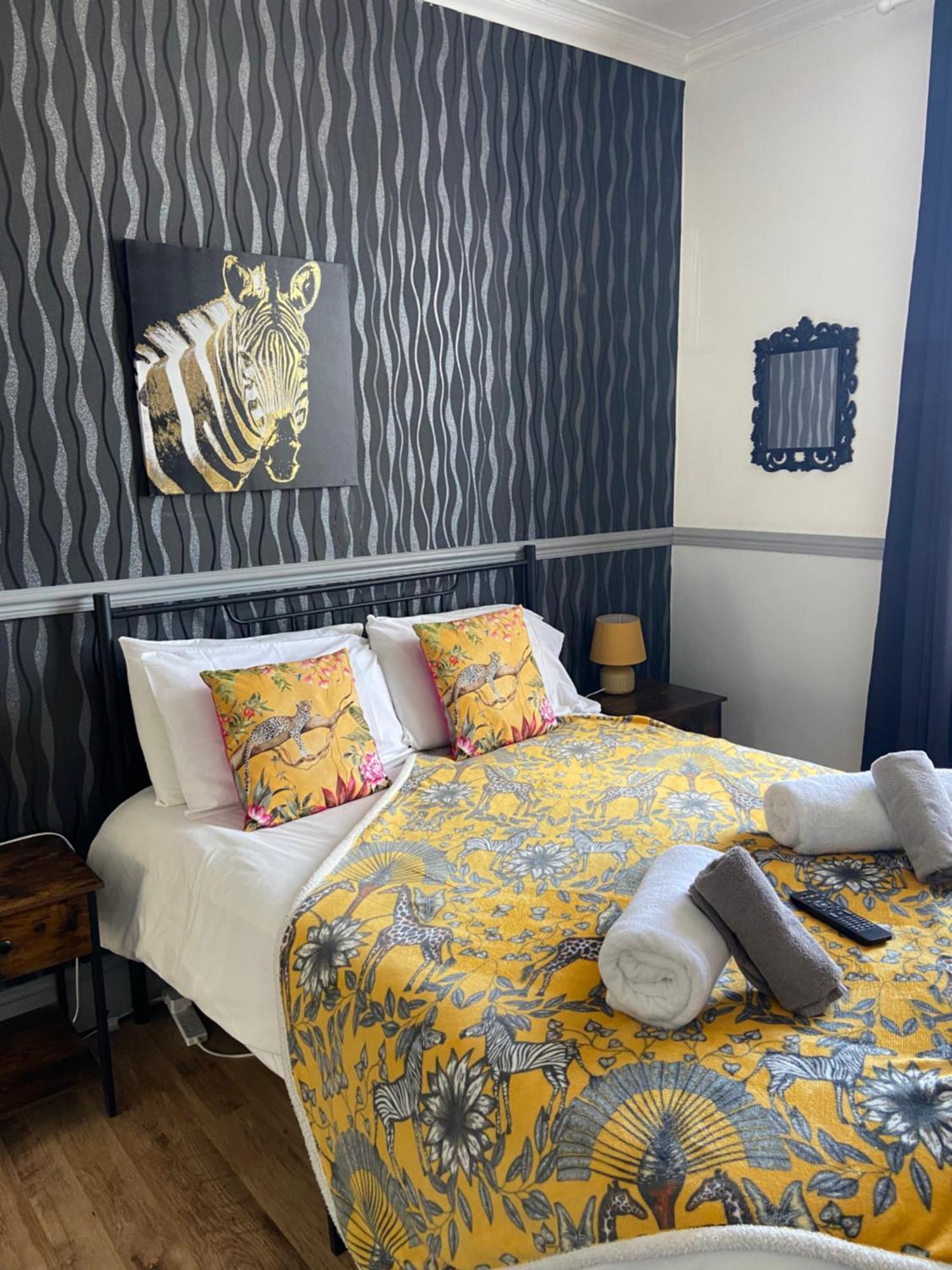 Lilyrose Hotel 휫비 외부 사진